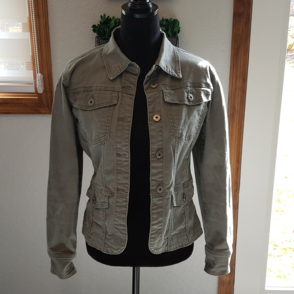 Army green Jacket